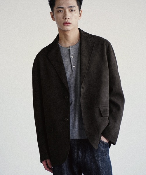 WYM LIDNM（ウィム バイ リドム）の「FAUX SUEDE TAILORED JACKET（テーラードジャケット・メンズ・ブラウン/ブラック・S/M/L/XS）」の2枚目の写真