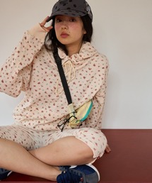 common gull products.（コモンガルプロダクツ）の「花のアリバイフーディー（パーカー）」