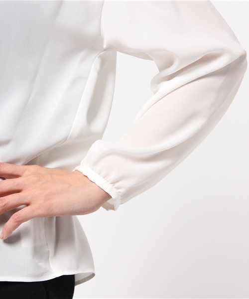 N.（N. Natural Beauty Basic）（エヌエヌナチュラルビューティーベーシック）の「テープフリルブラウス（シャツ/ブラウス・レディース・グレー/ホワイト/ブラック・MEDIUM）」の8枚目の写真