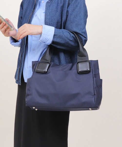 BASE（ベース）の「【軽量】 7つのポケット付！ ナイロントートバッグ ユニセックス（トートバッグ・レディース・ブラック/ネイビー/ベージュ/グリーン/ボルドー/グレー・FREE）」の14枚目の写真