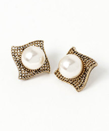 Khaju:アンティークスクエアパールモチーフピアス