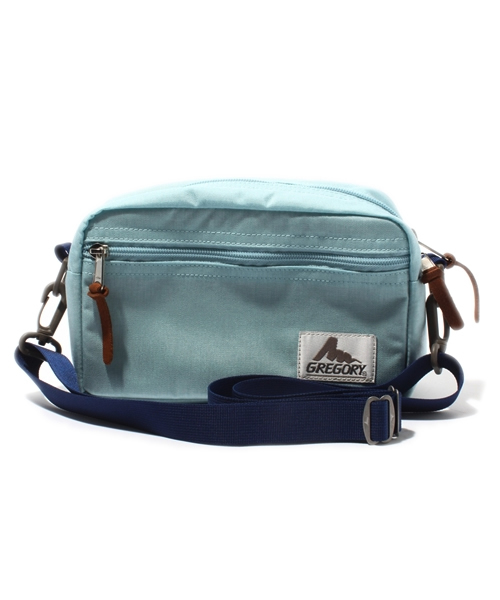 GREGORY(グレゴリー)の「GREGORY/グレゴリー PADDED SHOULDER POUCH M/パデットショルダーポーチ M(ショルダーバッグ・レディース・ブラック×ゴールド/ガンメタ/その他1/その他2/スモークグレー/グリーン系カモフラージュ/その他3/その他5/その他/ダークインディゴブルー/ベビーピンク/ブラック×レッド/グレー系その他/グリーン系その他/ダークブルー/バイオレット/インディゴブルー/チャコールグレー/ブラック/パープル/ネイビー/サックスブルー/ピンク/ブラック×ピンク/オリーブ/カモフラージュ/その他4/プラム/ダークネイビー/エメラルド/その他6/その他7/その他8/その他9・FREE)」の13枚目の写真