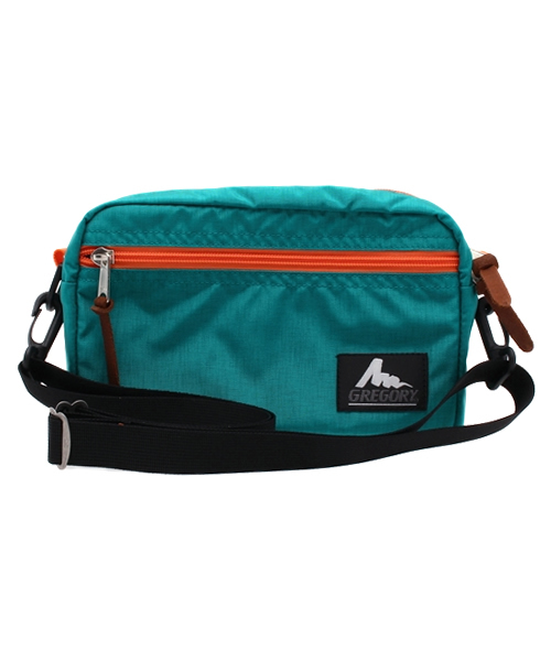 GREGORY(グレゴリー)の「GREGORY/グレゴリー PADDED SHOULDER POUCH M/パデットショルダーポーチ M(ショルダーバッグ・レディース・ブラック×ゴールド/ガンメタ/その他1/その他2/スモークグレー/グリーン系カモフラージュ/その他3/その他5/その他/ダークインディゴブルー/ベビーピンク/ブラック×レッド/グレー系その他/グリーン系その他/ダークブルー/バイオレット/インディゴブルー/チャコールグレー/ブラック/パープル/ネイビー/サックスブルー/ピンク/ブラック×ピンク/オリーブ/カモフラージュ/その他4/プラム/ダークネイビー/エメラルド/その他6/その他7/その他8/その他9・FREE)」の10枚目の写真