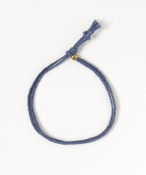 Esperanto（エスペラント）の「esperanto (エスペラント)/ヘンプ　アンクレット（アンクレット・メンズ・パープル/イエロー/オレンジ/ブラック/ブラウン/グリーン/オフホワイト/ナチュラル/ブルー/ターコイズブルー/レッド・ONE SIZE）」の7枚目の写真