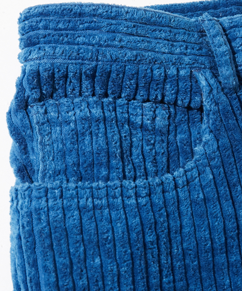 AMERICAN RAG CIE(アメリカンラグシー)の「太畝コーデュロイ ワイドパンツ(その他パンツ・メンズ・ブラック/インディゴブルー・1/2)」の6枚目の写真