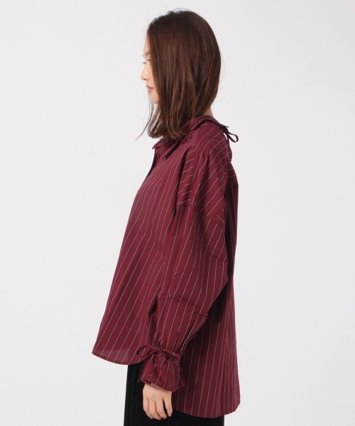 GLOBAL WORK（グローバルワーク）の「バックリボンストライプシャツ長袖2/774080（シャツ/ブラウス・レディース・ライトブルー/レッド・MEDIUM/LARGE）」の8枚目の写真