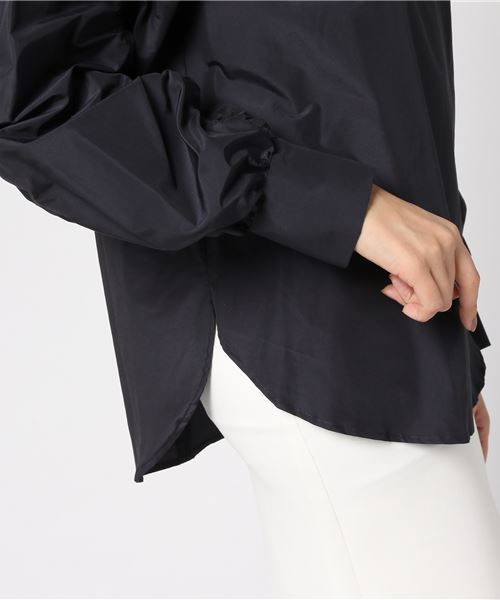 muller of yoshiokubo(ミュラーオブヨシオクボ)の「【muller of yoshiokubo】Gather sleeve top MLF17208(シャツ/ブラウス・レディース・ネイビー/ベージュ・38)」の6枚目の写真