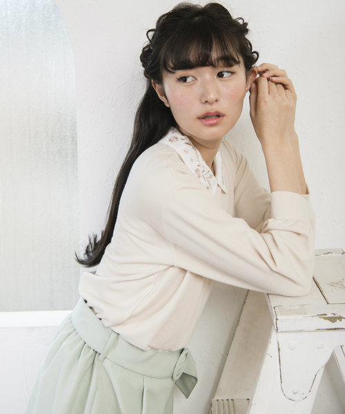 OLIVE des OLIVE(オリーブデオリーブ)の「衿付き プルオーバー(Tシャツ/カットソー・レディース・ブラック/オフホワイト/ピンク・FREE)」の3枚目の写真