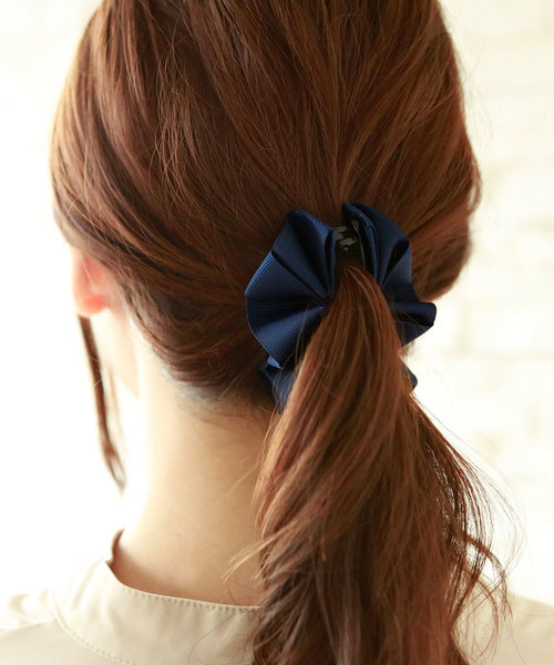 セール】アコーディオンフリルのバナナクリップ（バレッタ/ヘア