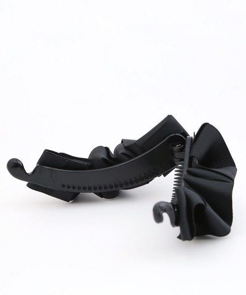 colleca la（コレカラ）の「アコーディオンフリルのバナナクリップ（バレッタ/ヘアクリップ・レディース・ブラック/ベージュ/ネイビー・FREE）」の14枚目の写真