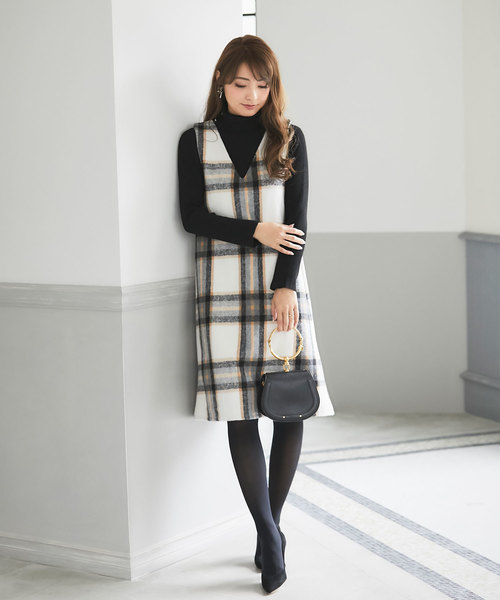 &. NOSTALGIA（アンドドットノスタルジア）の「チェック柄ジャンパースカート（ジャンパースカート・レディース・アイボリー・FREE）」の3枚目の写真