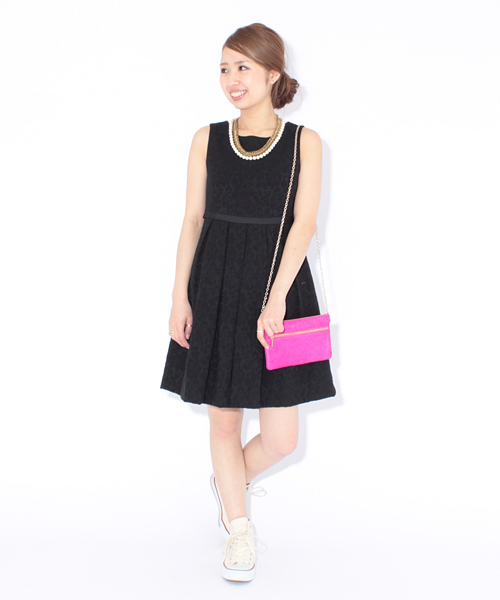 Ray BEAMS（レイビームス）の「□Ray BEAMS / ジャカード タックフレアーワンピース（ワンピース・レディース・ブラック/ネイビー・1/0）」の13枚目の写真