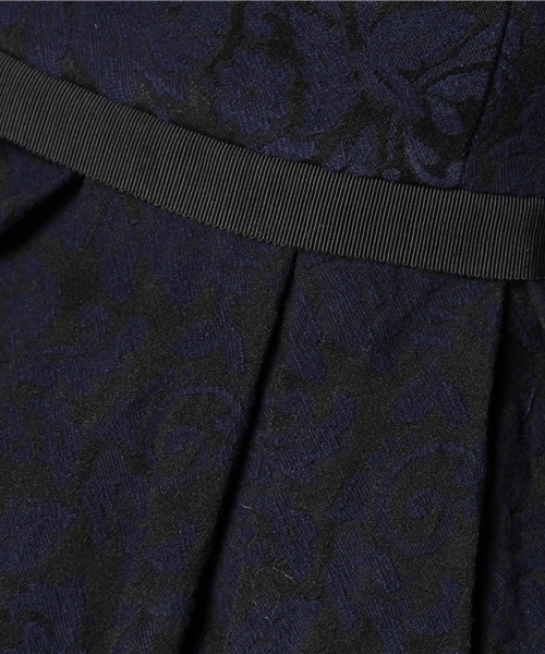 Ray BEAMS（レイビームス）の「□Ray BEAMS / ジャカード タックフレアーワンピース（ワンピース・レディース・ブラック/ネイビー・1/0）」の11枚目の写真