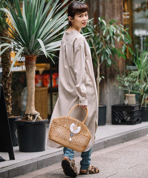 Munich（ミューニック）の「リヨセルコットンリネンＶネックシャツワンピース（ワンピース・レディース・ホワイト/ベージュ/カーキ/イエロー・FREE）」の8枚目の写真