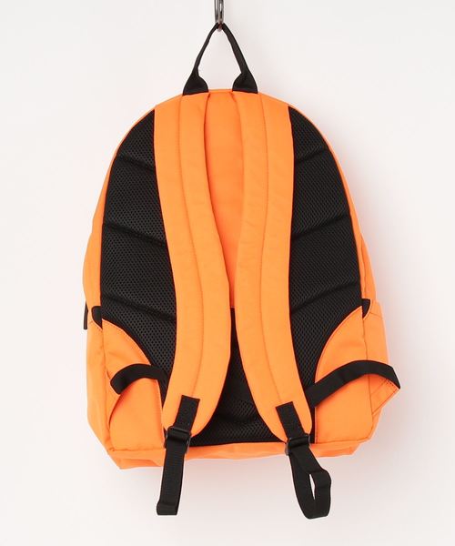 CONVERSE（コンバース）の「CONVERSE STANDARD DAY PACK（バックパック/リュック・メンズ・オレンジ/ブルー/ピンク/ブラック/ホワイト/ネイビー・FREE）」の7枚目の写真