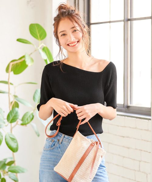 KOBE LETTUCE(コウベレタス)の「ワンショルダーリブニットトップス(ニット/セーター・レディース・ブラック/ブラウン/オフホワイト/ピンク系その他・FREE)」の10枚目の写真