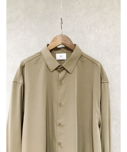Niell(ニール)の「ドレープ オーバーサイズシャツ(シャツ/ブラウス・メンズ・チャコール/カーキ/ネイビー/ブラック/ベージュ/ホワイト・M/L)」の7枚目の写真