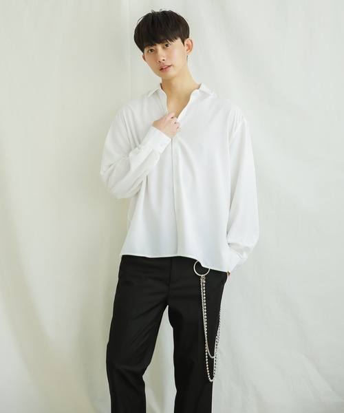 Niell(ニール)の「ドレープ オーバーサイズシャツ(シャツ/ブラウス・メンズ・チャコール/カーキ/ネイビー/ブラック/ベージュ/ホワイト・M/L)」の11枚目の写真