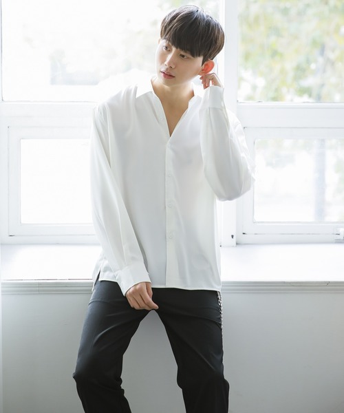 Niell(ニール)の「ドレープ オーバーサイズシャツ(シャツ/ブラウス・メンズ・チャコール/カーキ/ネイビー/ブラック/ベージュ/ホワイト・M/L)」の14枚目の写真