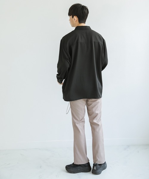 Niell(ニール)の「ドレープ オーバーサイズシャツ(シャツ/ブラウス・メンズ・チャコール/カーキ/ネイビー/ブラック/ベージュ/ホワイト・M/L)」の22枚目の写真