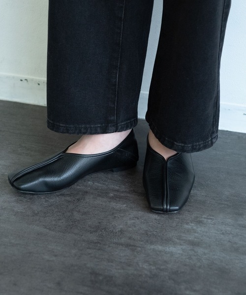 Aunt Marie's（アントマリーズ）の「パイピングフラットシューズ / AUNT MARIE'S（バレエシューズ・レディース・ブラック/ブラウン・SMALL/MEDIUM/LARGE）」の6枚目の写真