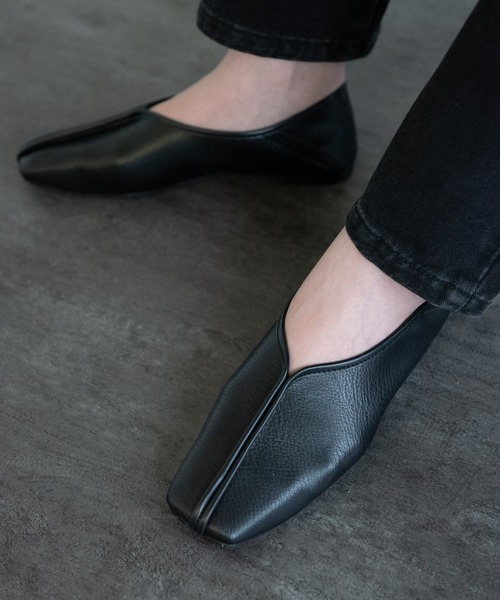 Aunt Marie's（アントマリーズ）の「パイピングフラットシューズ / AUNT MARIE'S（バレエシューズ・レディース・ブラック/ブラウン・SMALL/MEDIUM/LARGE）」の5枚目の写真