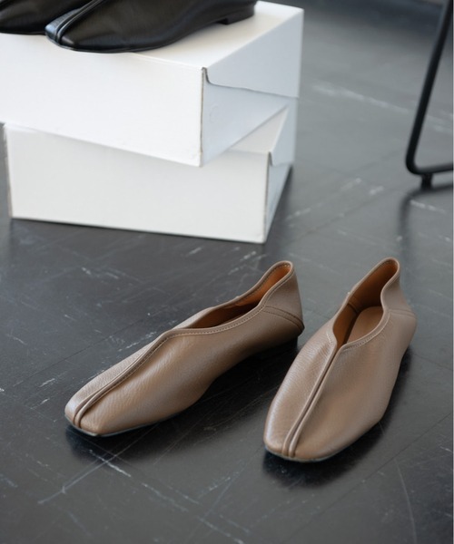 Aunt Marie's（アントマリーズ）の「パイピングフラットシューズ / AUNT MARIE'S（バレエシューズ・レディース・ブラック/ブラウン・SMALL/MEDIUM/LARGE）」の20枚目の写真