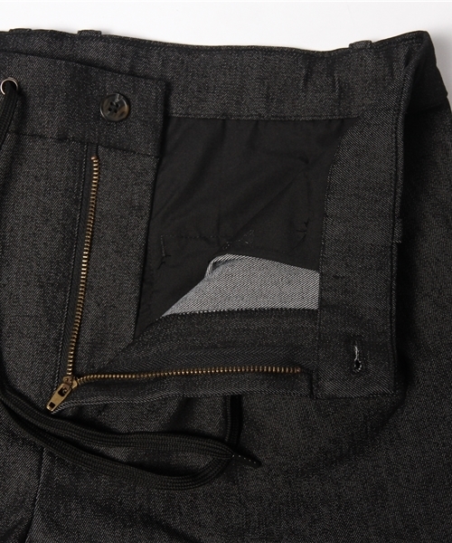 WHO'S WHO gallery（フーズフーギャラリー）の「【GIGGER】タックパンツ（スラックス・メンズ・グレー/ライトグレー/ブラック・LARGE/MEDIUM）」の10枚目の写真