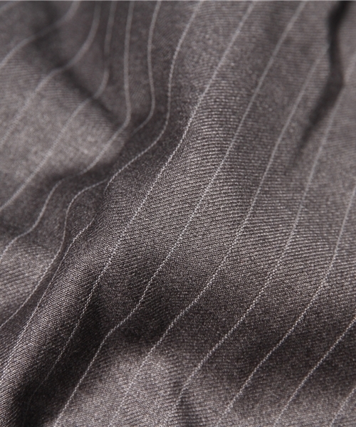 WHO'S WHO gallery（フーズフーギャラリー）の「【GIGGER】タックパンツ（スラックス・メンズ・グレー/ライトグレー/ブラック・LARGE/MEDIUM）」の12枚目の写真