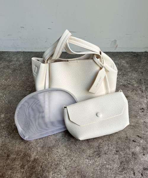 【ぅわぁぁ!様★専用】VENTIDUE レザーミニショルダーバッグ スタッズ ミニショルダー付ソフトレザー調ミニバッグ(ハンドバッグ