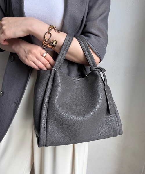 DouDou（ドゥドゥ）の「ミニショルダー付ソフトレザー調ミニバッグ（ハンドバッグ・レディース・アイボリー/サックスブルー/ベージュ/グリーン/ブラック/ブラウン/ホワイト/ホワイト系その他/シルバー/ピンク/ゴールド/ホワイト系その他2/ダークブラウン/ダークグレー・FREE）」の20枚目の写真