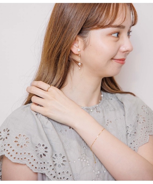 flower(フラワー)の「ドロップパールイヤリング(イヤリング・レディース・ゴールド・FREE)」の10枚目の写真