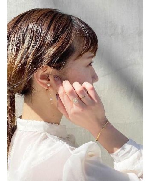 flower(フラワー)の「ドロップパールイヤリング(イヤリング・レディース・ゴールド・FREE)」の12枚目の写真