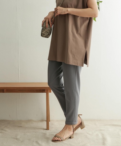 URBAN RESEARCH DOORS（アーバンリサーチドアーズ）の「ストレッチテーパードイージーパンツ（その他パンツ・レディース・グレー/ライトベージュ/ブラック・34/36/38）」の18枚目の写真