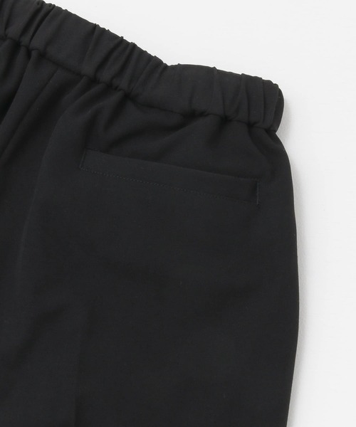 URBAN RESEARCH DOORS（アーバンリサーチドアーズ）の「ストレッチテーパードイージーパンツ（その他パンツ・レディース・グレー/ライトベージュ/ブラック・34/36/38）」の11枚目の写真