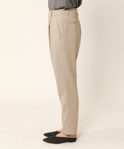 KASHIYAMA（カシヤマ）の「＜WASHABLE＞UVカット リネンライク 1タックテーパードパンツ（その他パンツ・レディース・ベージュ/ライトグレー/ブルー/ネイビー・マルチサイズ）」の14枚目の写真