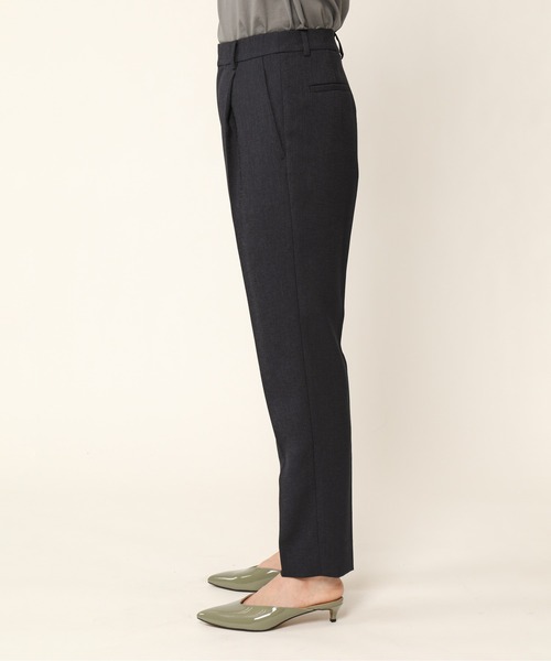 KASHIYAMA（カシヤマ）の「＜WASHABLE＞UVカット リネンライク 1タックテーパードパンツ（その他パンツ・レディース・ベージュ/ライトグレー/ブルー/ネイビー・マルチサイズ）」の20枚目の写真