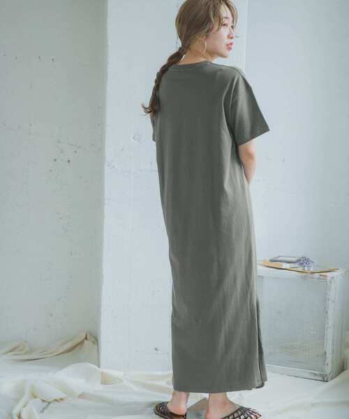ITEMS URBANRESEARCH（アイテムズ アーバンリサーチ）の「クルーネックカットワンピース（ワンピース・レディース・グレー系その他/オフホワイト/グリーン系その他・FREE）」の16枚目の写真