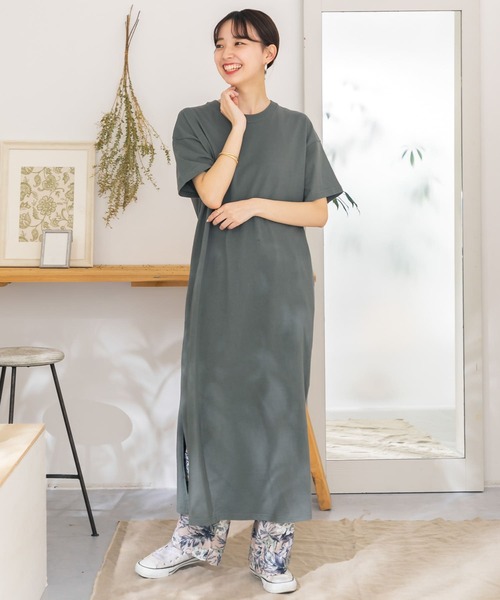 ITEMS URBANRESEARCH（アイテムズ アーバンリサーチ）の「クルーネックカットワンピース（ワンピース・レディース・グレー系その他/オフホワイト/グリーン系その他・FREE）」の21枚目の写真