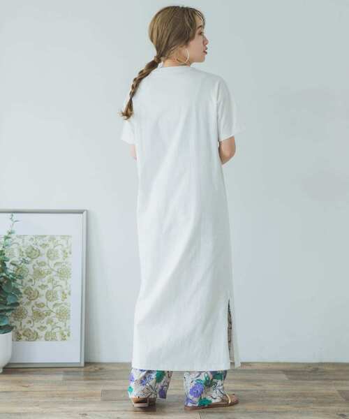 ITEMS URBANRESEARCH（アイテムズ アーバンリサーチ）の「クルーネックカットワンピース（ワンピース・レディース・グレー系その他/オフホワイト/グリーン系その他・FREE）」の18枚目の写真