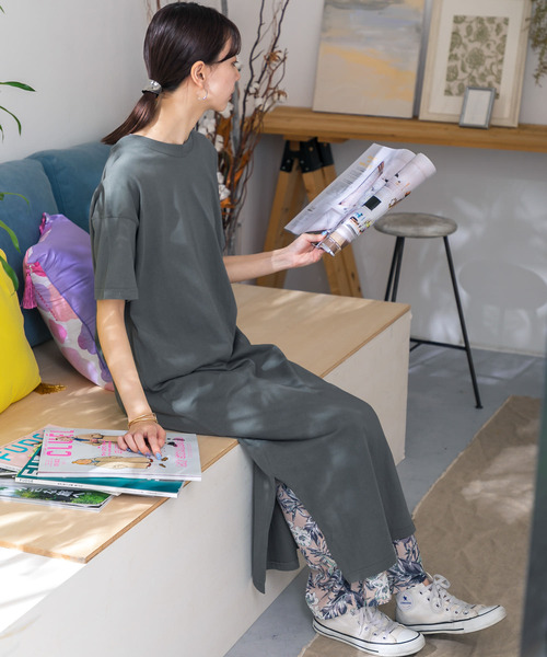 ITEMS URBANRESEARCH（アイテムズ アーバンリサーチ）の「クルーネックカットワンピース（ワンピース・レディース・グレー系その他/オフホワイト/グリーン系その他・FREE）」の3枚目の写真