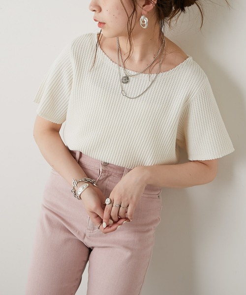 Chico(チコ)の「ダメージワッフルTシャツ(Tシャツ/カットソー・レディース・ホワイト/ブラック/グレー/ピンク・FREE)」の2枚目の写真