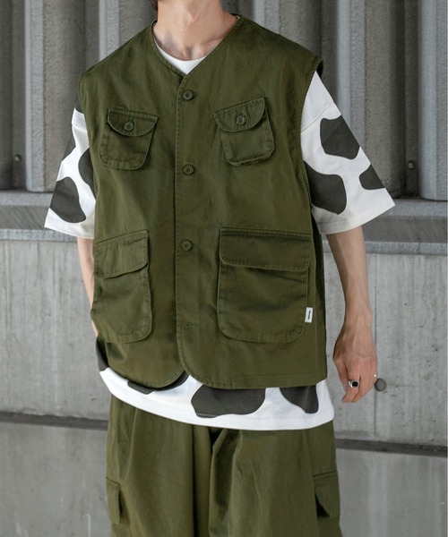Perushu（ペルーシュ）の「4ポケットミリタリールーズベスト（ベスト・メンズ・オフホワイト/カーキ・LARGE/MEDIUM）」の3枚目の写真
