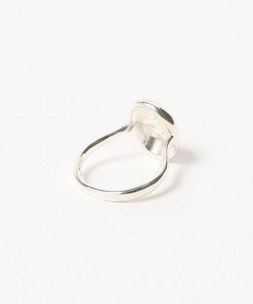 Ray BEAMS（レイビームス）の「Ray BEAMS / シルバー オーバル ニュアンス リング（リング・レディース・シルバー・ONE SIZE）」の2枚目の写真