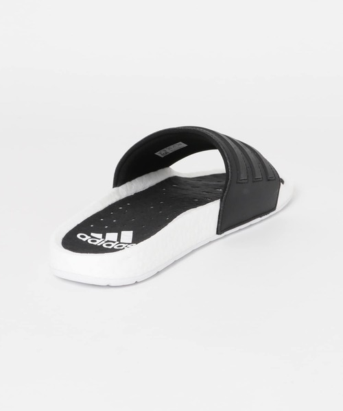 adidas(アディダス)の「adidas ADILETTE BOOST(サンダル・メンズ・ホワイト・26.5/27.5/25.5)」の9枚目の写真