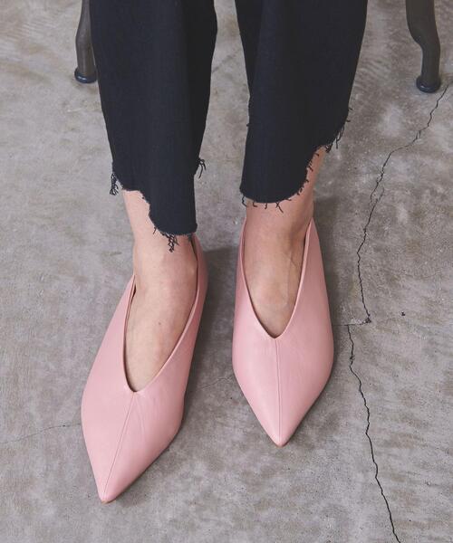 UNITED ARROWS（ユナイテッドアローズ）の「UWFM D/C ポインテッド フラット パンプス（パンプス・レディース・ホワイト/ピンク/イエロー・38/35/36/37/35h/36h/37h）」の21枚目の写真