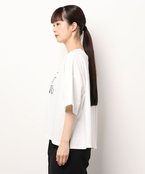 Lugnoncure(ルノンキュール)の「メッセージロゴプリントTシャツ(Tシャツ/カットソー・レディース・オフホワイト/パープル/モカ・フリ-)」の5枚目の写真