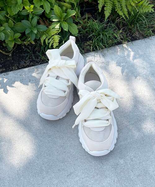 MAJESTIC LEGON（マジェスティックレゴン）の「☆ボリューミーカラースニーカー（スニーカー・レディース・ベージュ/グレー/アイボリー・MEDIUM/LARGE）」の5枚目の写真