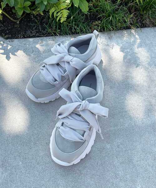 MAJESTIC LEGON（マジェスティックレゴン）の「☆ボリューミーカラースニーカー（スニーカー・レディース・ベージュ/グレー/アイボリー・MEDIUM/LARGE）」の6枚目の写真