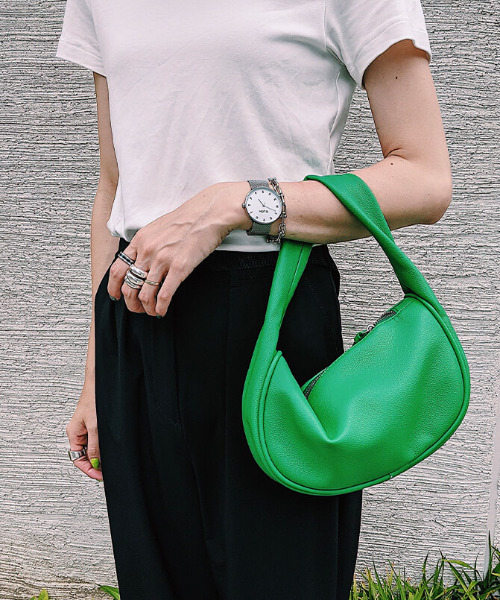 ISOOK（アイスー）の「One handle round bag / ワンハンドルラウンドバッグ（maai select）（ハンドバッグ・レディース・ホワイト/ブラック/グリーン・FREE）」の3枚目の写真